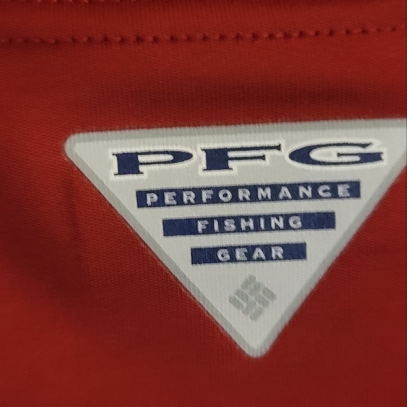 Columbia red long-sleeved Medium PFG shirt. - Picture 5 of 7